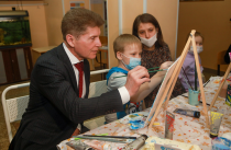 Губернатор Приморья присоединился к благотворительной акции для лечения детей