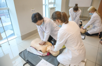 Программы повышения квалификации для медиков расширят в Приморье