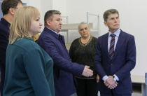 Олег Кожемяко проинспектировал новый дом культуры в Чугуевском округе