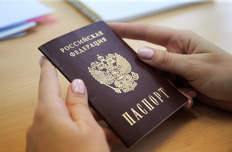 Приморцы могут выбрать способ получения набора социальных услуг до 1 октября